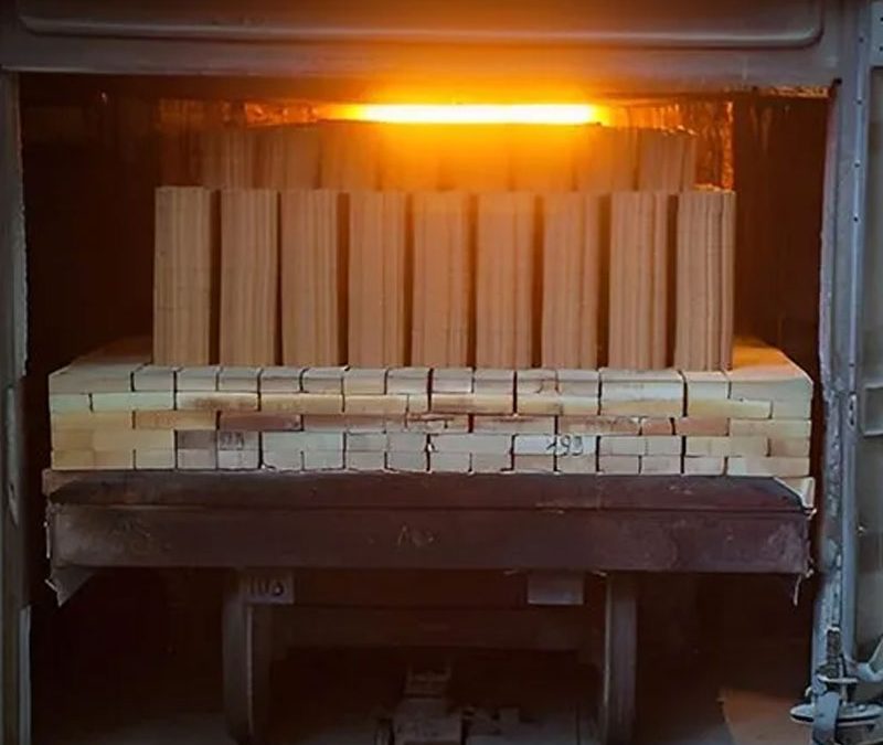Cómo Elegir el Material Refractario Ideal para tu Proceso Industrial